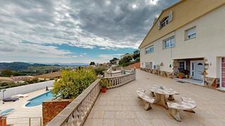 Casa  Calle caldes. Exclusiva casa de lujo en caldes de montbui