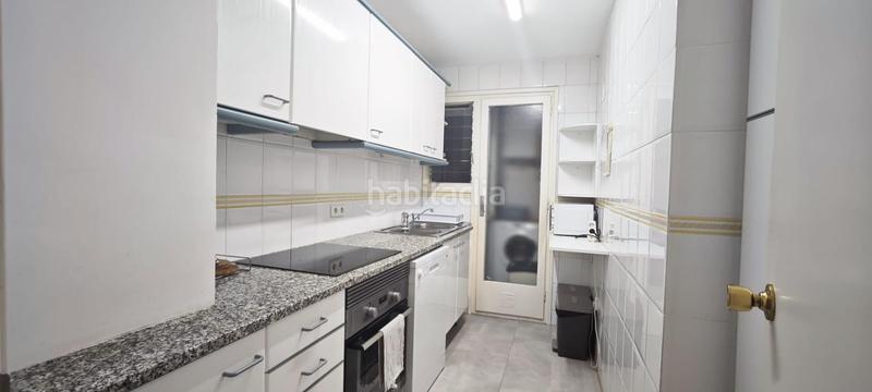 Foto 52af0d83-414c-4685-83f3-be8378cad66e. Piso calle rosselló a dos pasos de rambla de cataluña en Barcelona