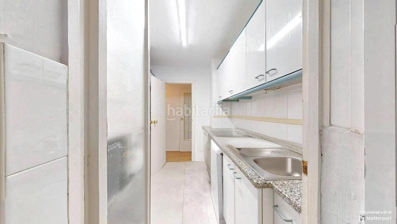 Foto b379fb90-c797-4552-b14b-3da043fd69da. Piso calle rosselló a dos pasos de rambla de cataluña en Barcelona