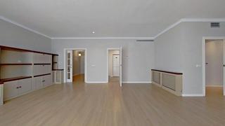 Pis  Ravella. Exclusiva vivienda en venta muy cerca de mandri  tres torres