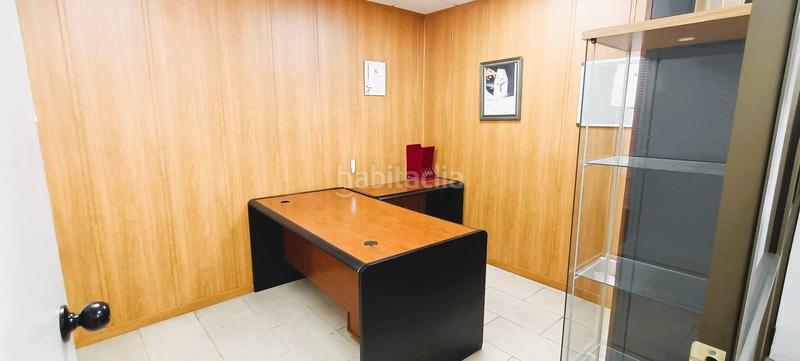 Foto 88d9e7fe-ad92-496b-9b28-7766c47cf136. Local comercial increible local comercial 466 m en Barcelona