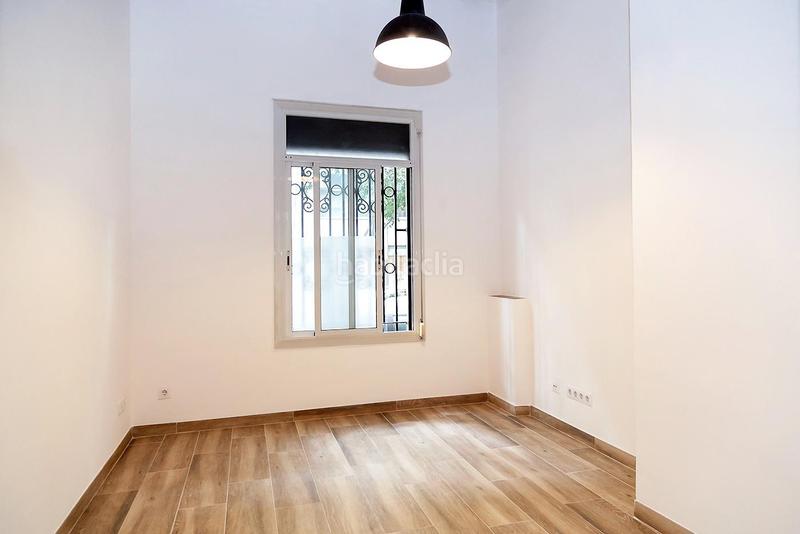 Foto 359e2a80-1cc4-4973-9640-a51c8d73a505. Planta baja venta en sagrada familia. . en El Camp d´en Grassot i Gràcia Nova Barcelona