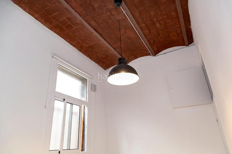 Foto a241844c-7d9b-496d-9e87-af106b67a3fb. Planta baja venta en sagrada familia. . en El Camp d´en Grassot i Gràcia Nova Barcelona