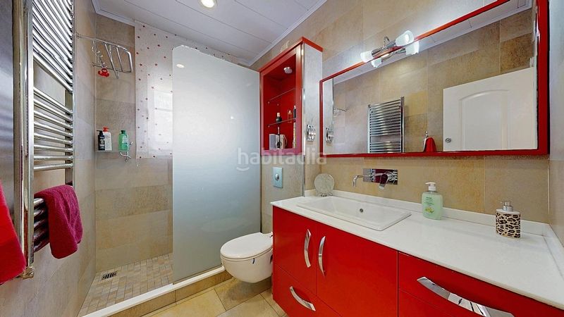 Foto 1603bd42-5ca0-4dde-ae92-db11a5391de1. Casa amb calefacció aparcament piscina a Caldes de Montbui