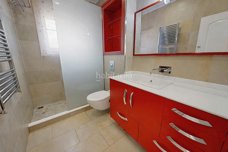Foto b93cf012-1158-45d2-b8d0-078822506d8f. Casa amb calefacció aparcament piscina a Caldes de Montbui