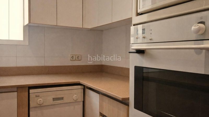 Foto 0aca4d33-60ab-49ad-8092-e58149404642. Àtic amb calefacció aparcament a El Parc i la Llacuna del Poblenou Barcelona