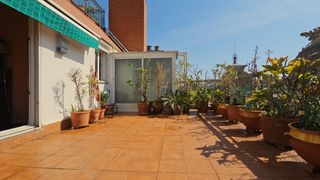 Àtic  Calle roger de flor. Ático  en venta en fort pienc con terraza de casi 30 m2