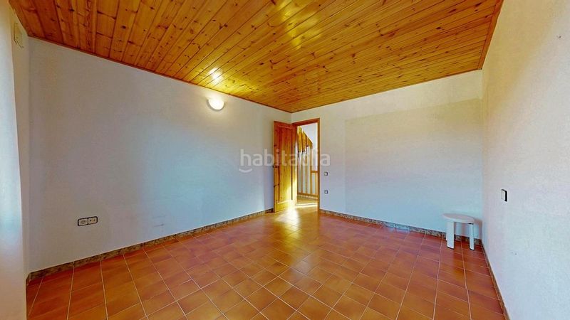 Foto 15491e49-add3-4d16-8580-b1b30e2990a9. Casa amb calefacció aparcament a Sentmenat