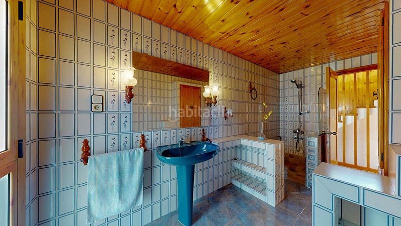 Foto 1ad988e3-f0a0-4592-b78f-43918713e8a1. Casa amb calefacció aparcament a Sentmenat