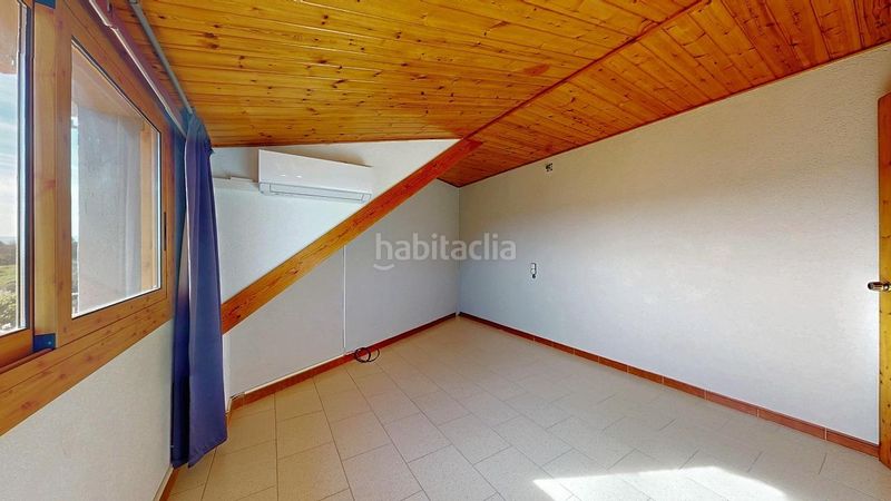 Foto 3ea27bd6-e139-4847-9be1-86c0305ca5f3. Casa amb calefacció aparcament a Sentmenat