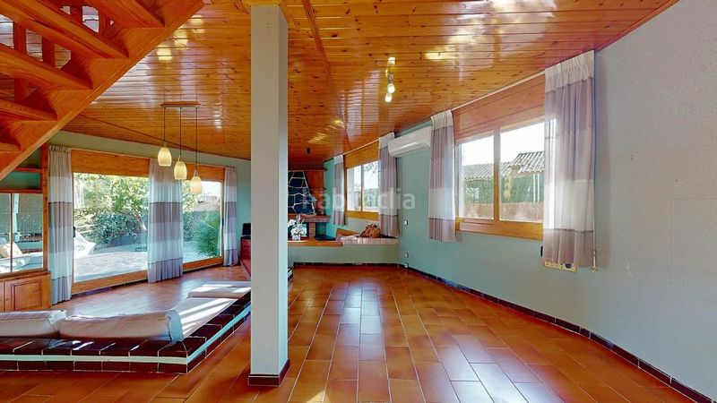 Foto 6791d266-3350-4ddf-8e3e-f5c95b15ce7a. Casa amb calefacció aparcament a Sentmenat