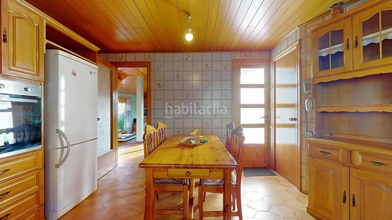Foto 7f2a995e-0a6c-4c04-a334-e7bf4831ba4f. Casa amb calefacció aparcament a Sentmenat