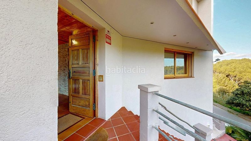 Foto 8060cb24-dfec-4981-b2cd-b890a5db6160. Casa amb calefacció aparcament a Sentmenat