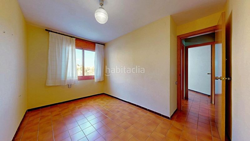 Foto a23e9501-1fa8-466b-b63a-087d4a2ffac9. Casa amb calefacció aparcament a Sentmenat