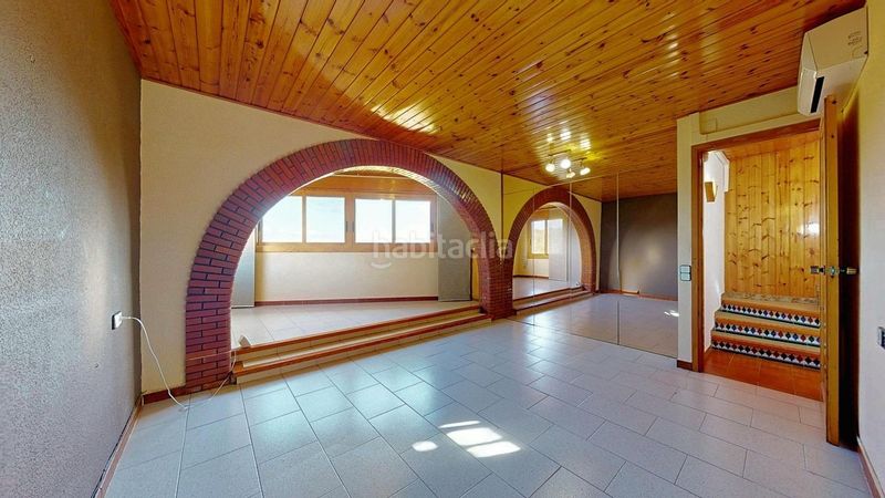 Foto cb44d674-2a1f-47f8-ae56-50cd40483f6c. Casa amb calefacció aparcament a Sentmenat