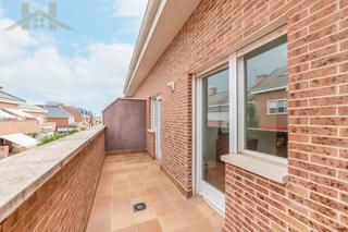 Casa adossada  Calle holanda. Casa / chalet adosado en venta en cl holanda, altos del olivar