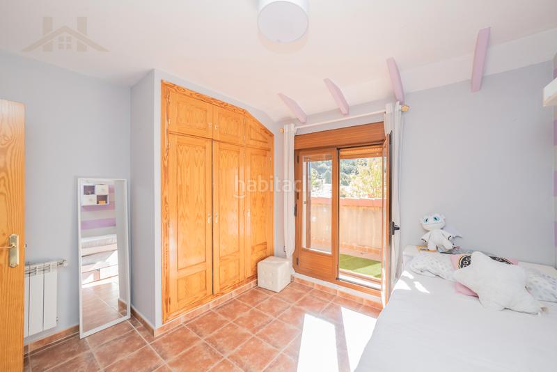 Foto 3431fb7f-0677-432d-b875-bc3598cdb389. Maison jumelée avec chauffage parking piscine dans Robledo de Chavela