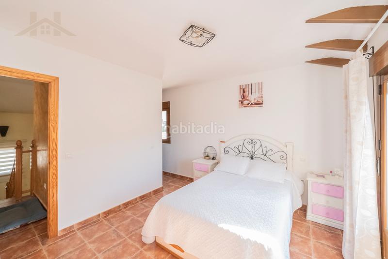 Foto ef790969-2d51-4400-8779-45d986590b05. Maison jumelée avec chauffage parking piscine dans Robledo de Chavela