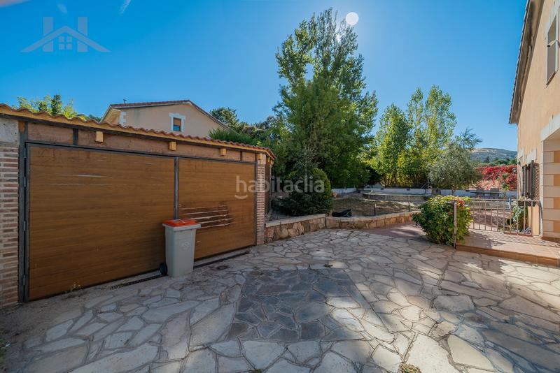 Foto f3a02065-d4a8-434e-95f7-e65629ed51f9. Maison jumelée avec chauffage parking piscine dans Robledo de Chavela