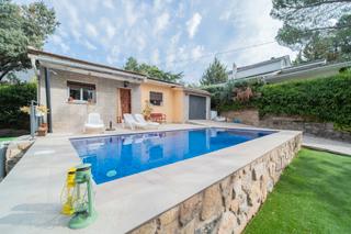 Chalet  Calle de los artistas. Chalet en venta en santa maria de la alameda