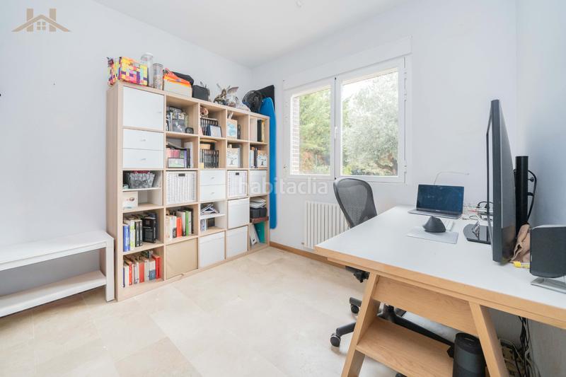 Foto 1dc792ac-aebb-47f9-861c-da72d9cd2a25. Casa in calle zurich 14 in Robledo de Chavela