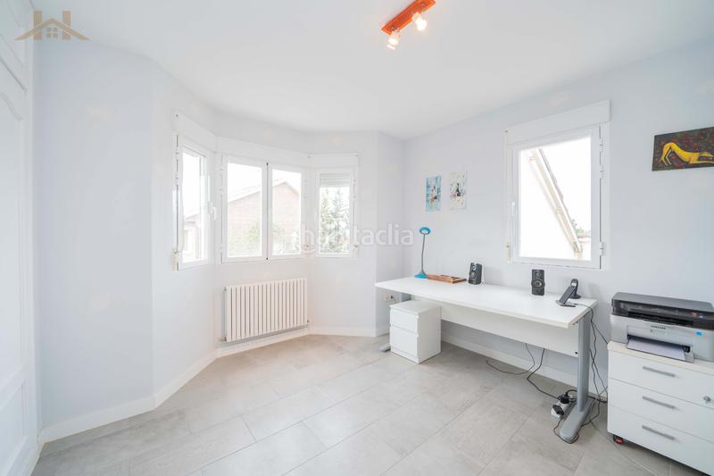 Foto 432cf5ba-81cf-4264-b7ef-78dad61792b3. Casa in calle zurich 14 in Robledo de Chavela