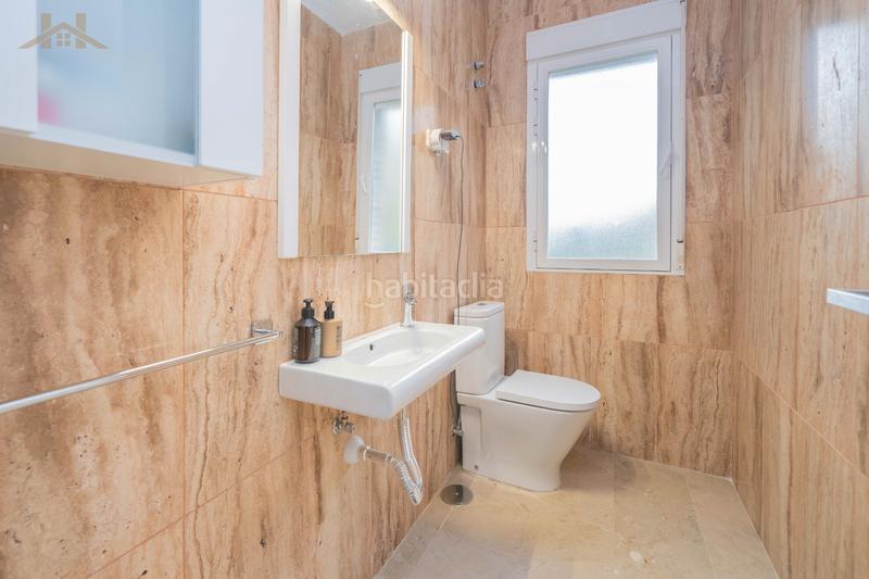 Foto eb5f8a3f-2cba-4979-bf0d-b325dfbcbb23. Casa in calle zurich 14 in Robledo de Chavela