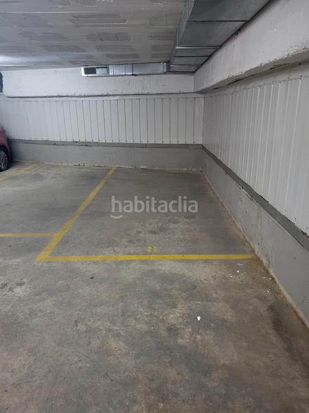 Foto 1976dae4-48a7-4a19-8c09-5ab0fc204c9d. Parking coche en avinguda francesc macià 210 en Nucli Urbà Esparreguera