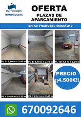 Aparcament cotxe a Avinguda francesc macià 210