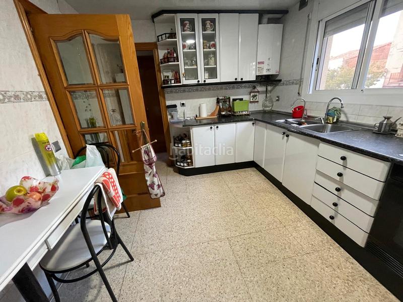 Foto fb7dae1a-1a3f-40c4-9ef2-d4e346c84874. Casa a schiera con riscaldamento parcheggio in Abrera