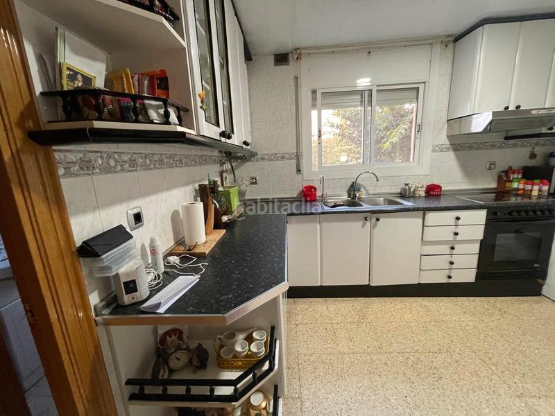 Foto 35db0193-7bfa-4644-89a4-e0464a4cadc5. Maison jumelée avec chauffage parking dans Abrera