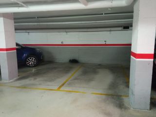 Car parking in Carrer de la gorgonçana 18