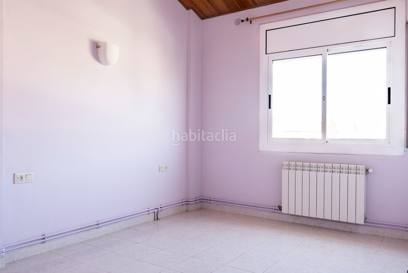 Foto 122d5380-59d5-42b9-a9ac-baa3e70fce06. Chalet en Abrera