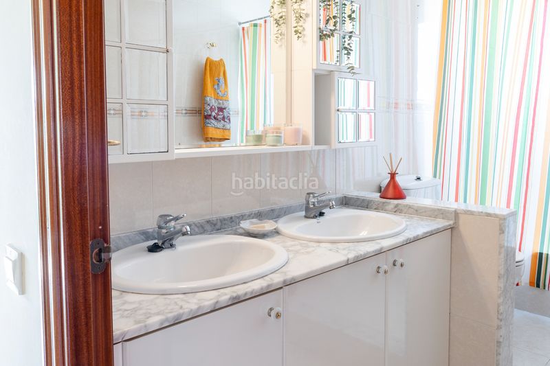 Foto 9db36238-fc6b-40a0-a2ce-4b83549cd7bd. Chalet with fireplace heating parking in Abrera