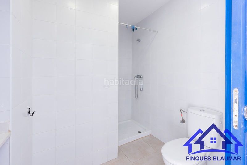 Foto 03394956-e0e1-49ee-8a63-424849f6434b. Local comercial a Zona alta Arenys de Mar