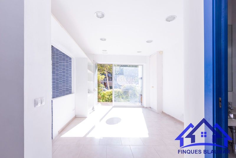Foto 14be598f-5438-46bd-92e9-df07f1ecfc97. Local comercial a Zona alta Arenys de Mar