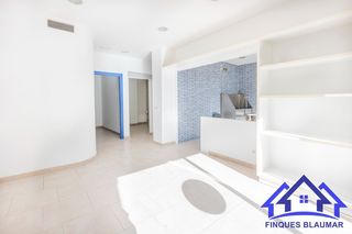 Business premise in Zona alta. Local comercial en zona alta