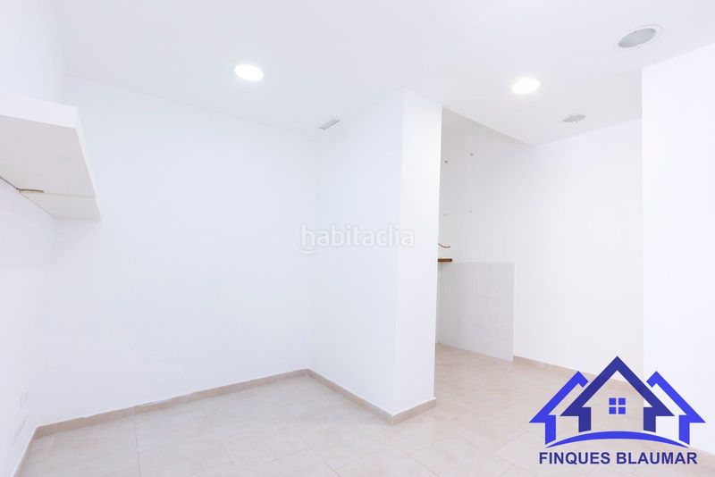 Foto 5aae3792-07e4-4a92-a435-19ab28f8f6d7. Local comercial a Zona alta Arenys de Mar
