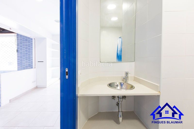 Foto 8a419f4e-da13-4189-b07d-93064ddd34a8. Local comercial a Zona alta Arenys de Mar