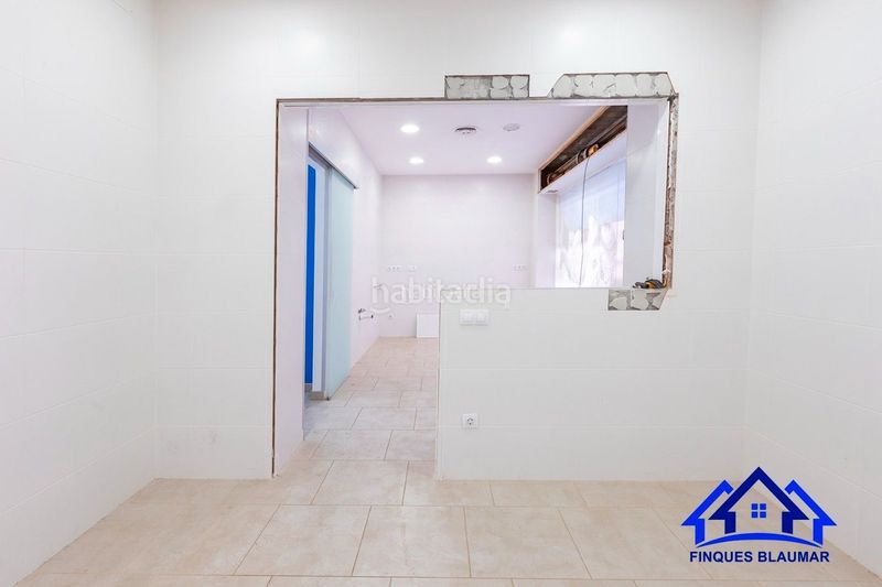 Foto 8c194cc8-8633-4c4b-add1-3564af9bf477. Local comercial a Zona alta Arenys de Mar
