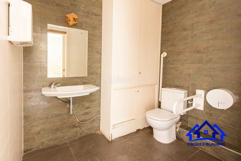 Foto 4bc96d74-e99f-427e-992a-f765d570a5a0. Local comercial a Centre Arenys de Mar