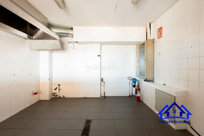 Foto d1ebe016-2e16-4b13-a714-30b5ff36aac7. Local comercial a Centre Arenys de Mar