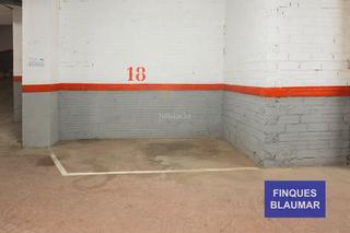Car parking in Zona alta