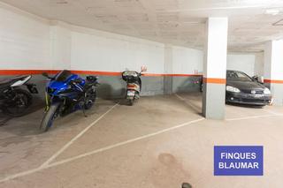 Car parking in Zona alta