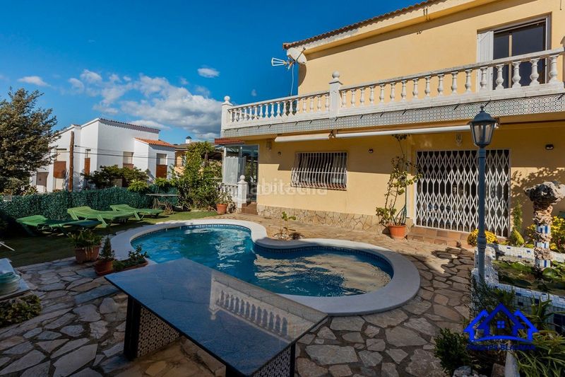 Foto 1d72193b-24af-4c54-abfb-5b8158fe84b6. Casa amb piscina a Urbanitzacions Arenys de Mar