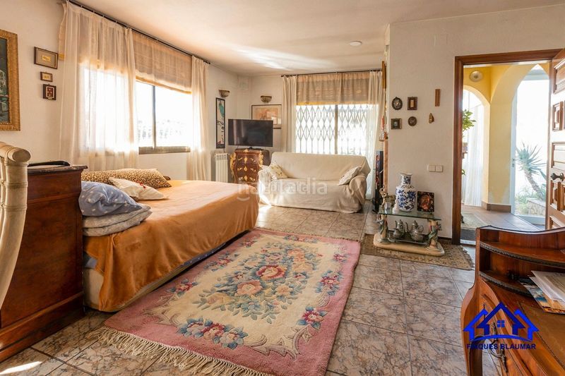 Foto a92c57ad-bb92-4148-b552-eb944a40357a. Casa amb piscina a Urbanitzacions Arenys de Mar