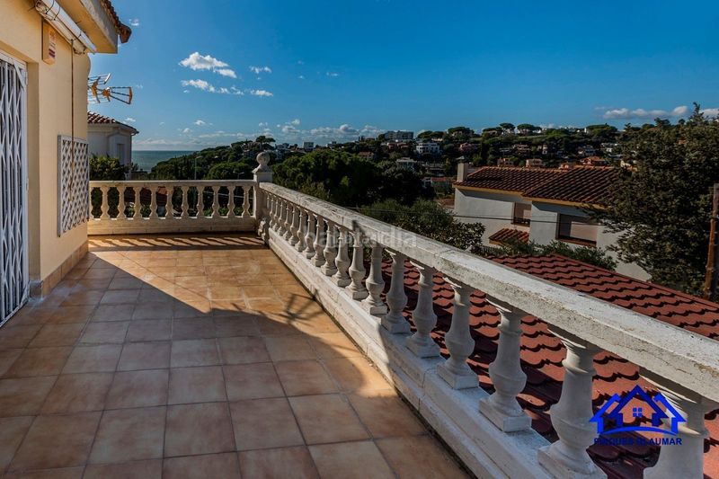 Foto fce36af4-cae1-4edc-a325-5871f7c007bf. Casa amb piscina a Urbanitzacions Arenys de Mar