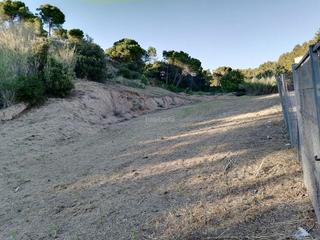 Terreny residencial a Victoria-Les Vil·les-Canyadell. Parcela frente mercadona