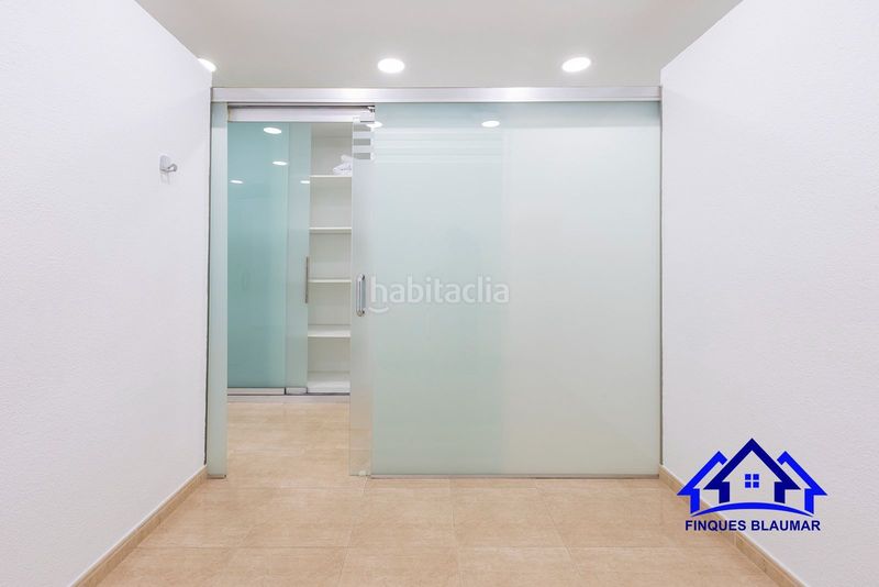 Foto b7fd2909-7c99-4cd1-beb1-f02d33cf075b. Local comercial a Centre Arenys de Mar