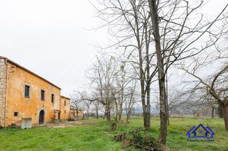 Country house in Breda. Masía y finca de 15 hectáreas